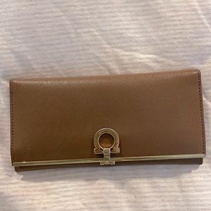 EUC Brown Salvatore Ferragamo Gancini Wallet with Coin Compartment